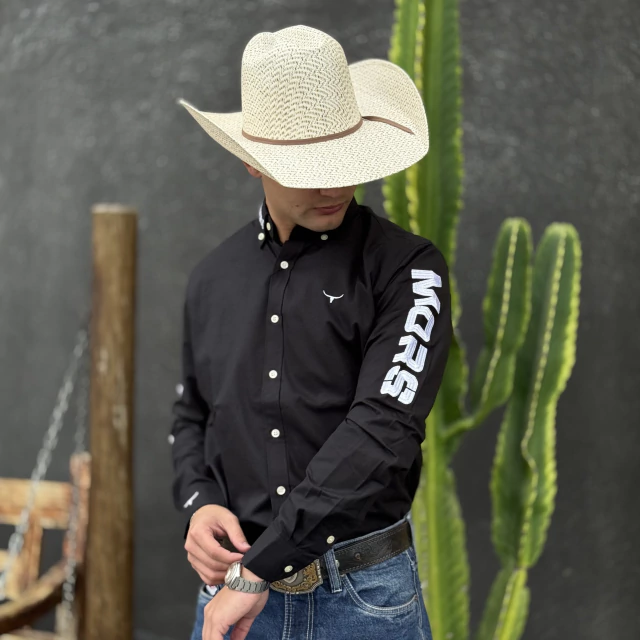 CML2411 CAMISA ML PRETO BORDADO BRANCO