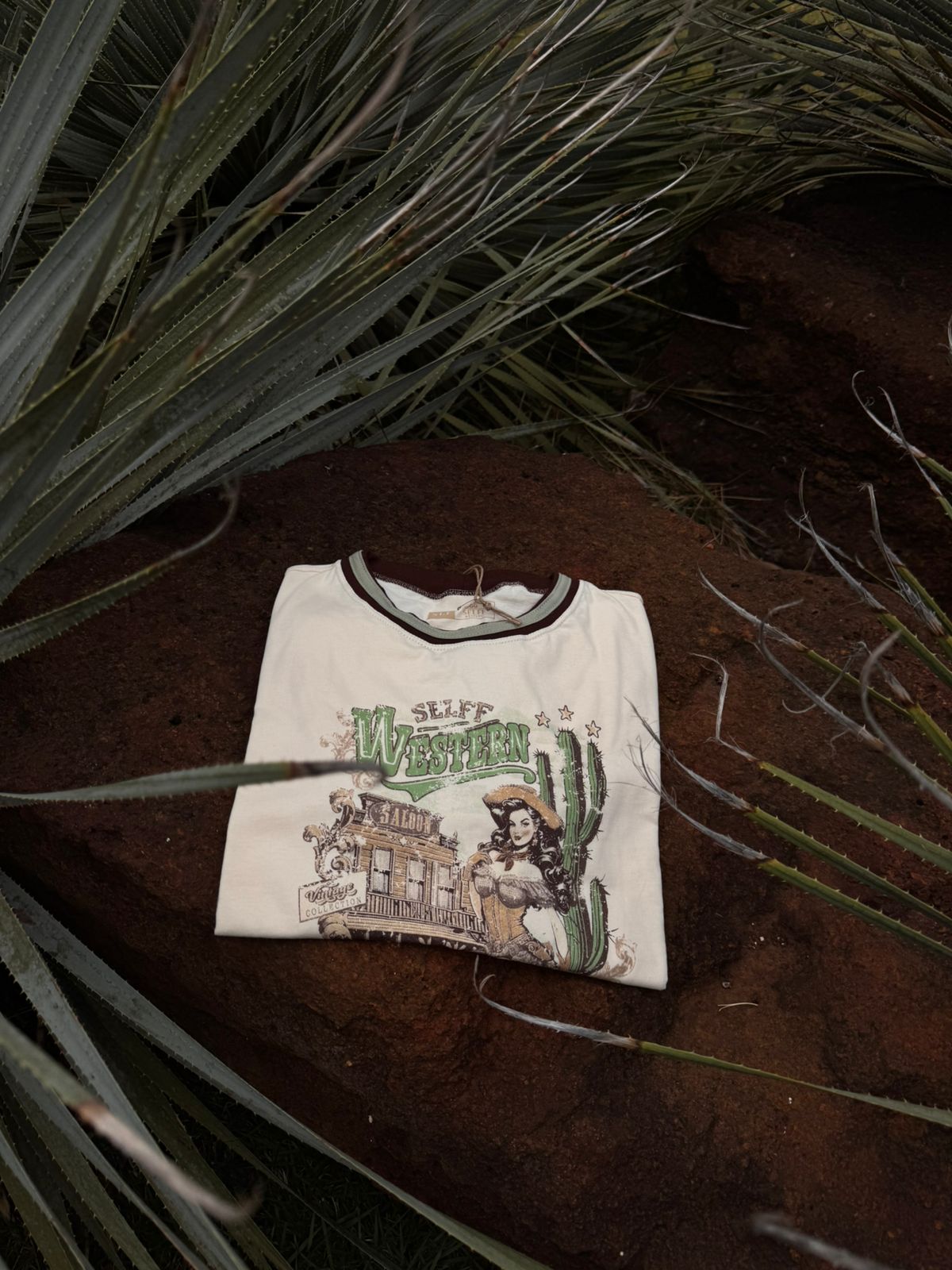 TS131 - T-SHIRT - FEMININA WELCOME TO THE WILD