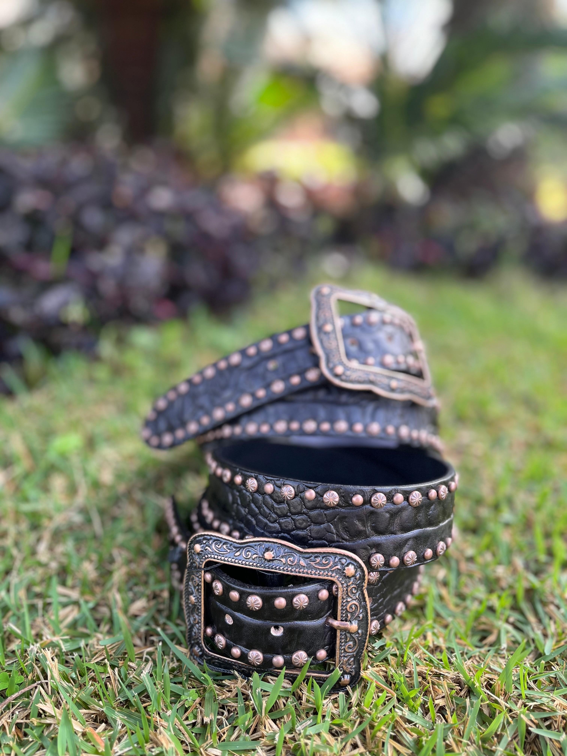 CINTO FEMININO CROCO CRAVOS PRETO 6807 COBRE