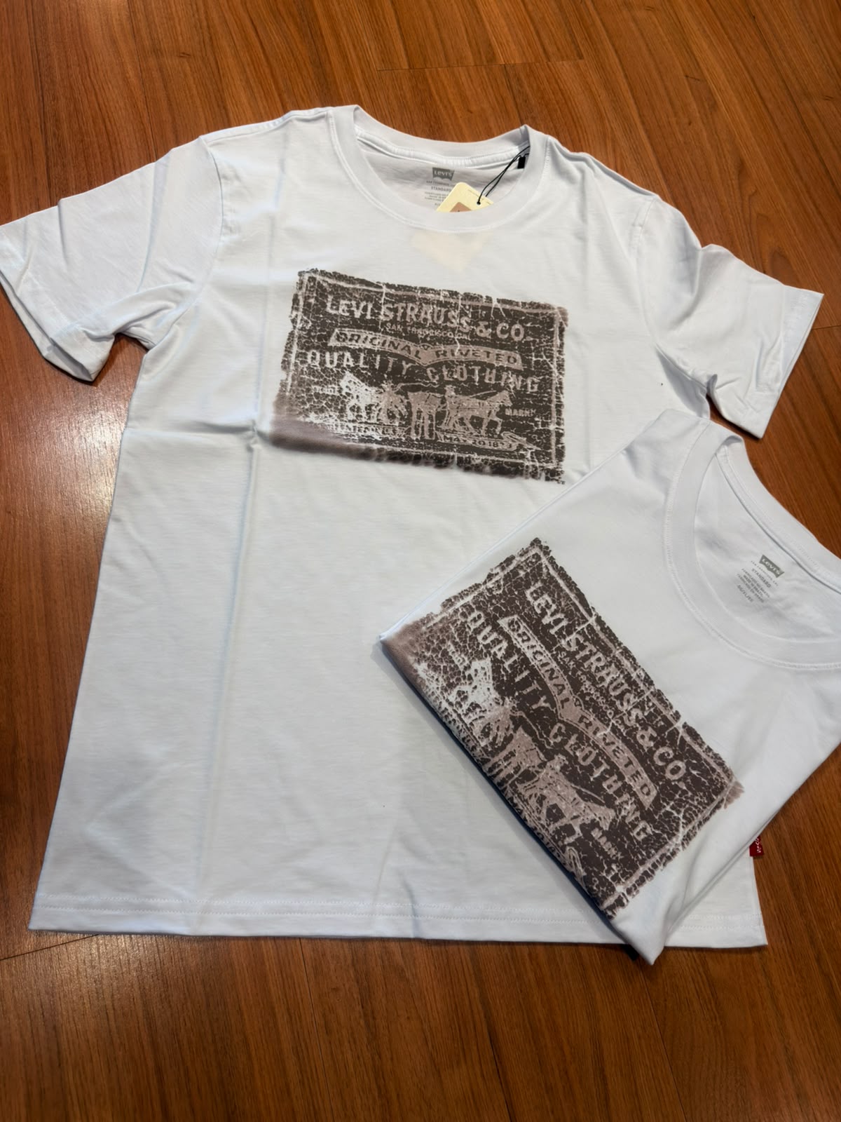 CAMISETA LEVIS LB0013348